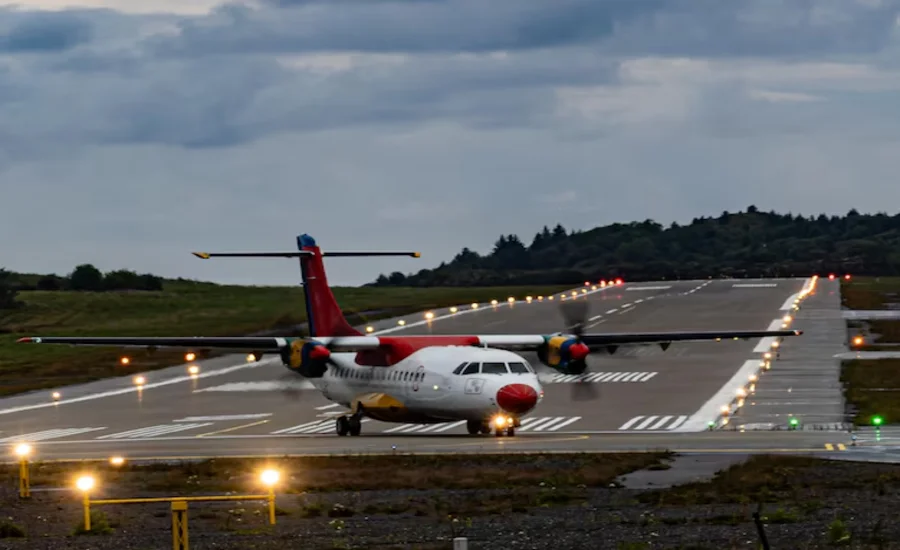 EasyJet Flight U2238 Emergency Landing Newcastle